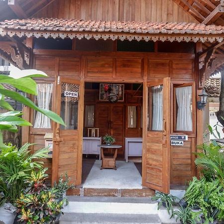 Reddoorz Syariah Near Plengkung Gading 2 Otel Yogyakarta Dış mekan fotoğraf