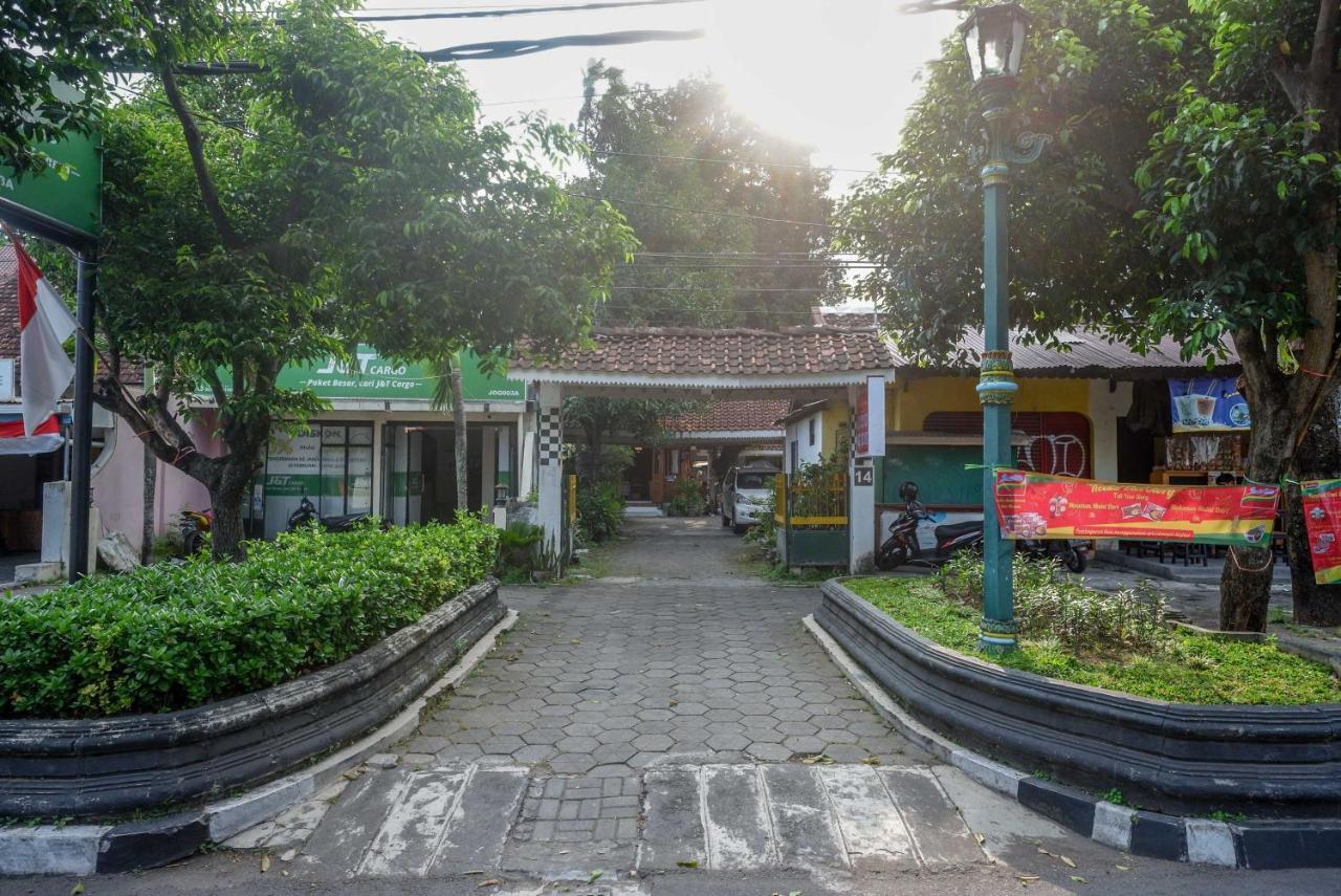 Reddoorz Syariah Near Plengkung Gading 2 Otel Yogyakarta Dış mekan fotoğraf