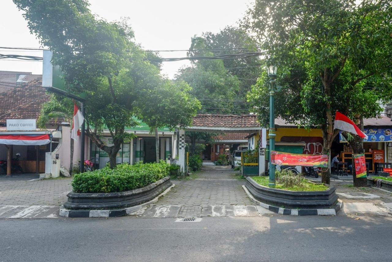 Reddoorz Syariah Near Plengkung Gading 2 Otel Yogyakarta Dış mekan fotoğraf