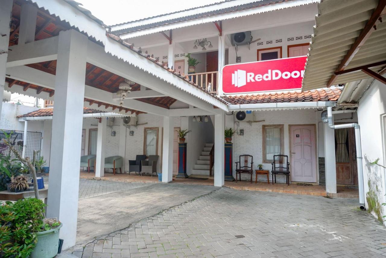 Reddoorz Syariah Near Plengkung Gading 2 Otel Yogyakarta Dış mekan fotoğraf
